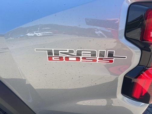 Sterling Gray Metallic 2026 Chevrolet Colorado Trail Boss