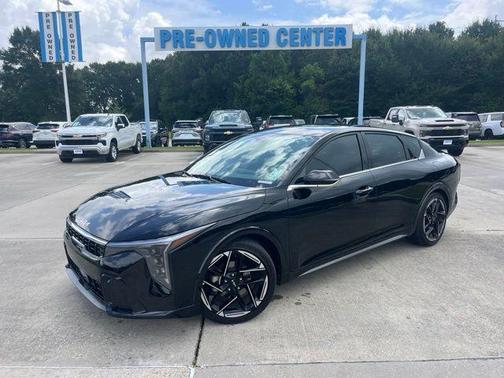 Aurora Black Pearl 2025 Kia K4 GT-Line