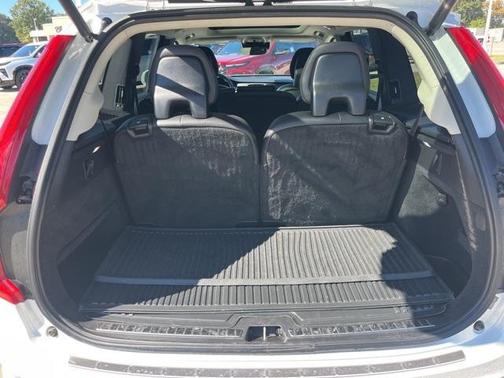 2020 Volvo XC90 T6 Momentum 7 Passenger