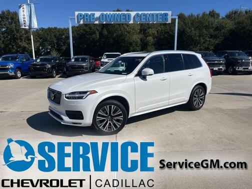 2020 Volvo XC90 T6 Momentum 7 Passenger