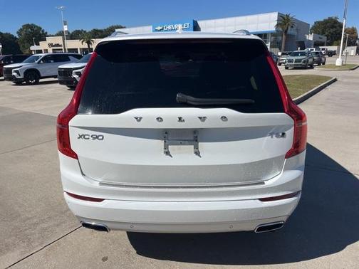 2020 Volvo XC90 T6 Momentum 7 Passenger
