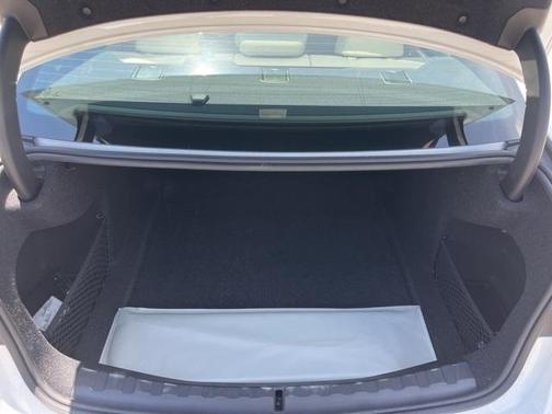 2021 BMW 330 i