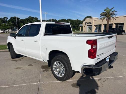 Summit White 2026 Chevrolet Silverado 1500 LT
