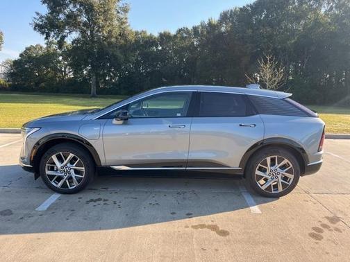 2026 Cadillac OPTIQ Luxury