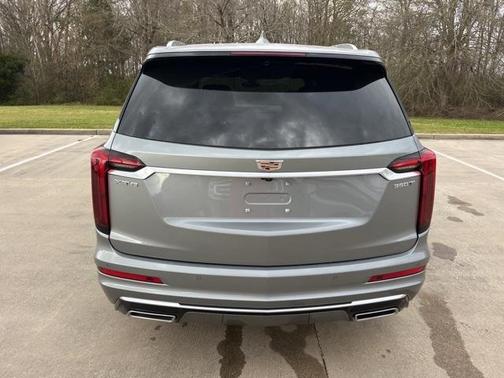 2025 Cadillac XT6 Luxury FWD