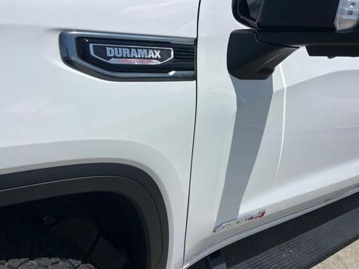 Summit White 2026 GMC Sierra 1500 AT4