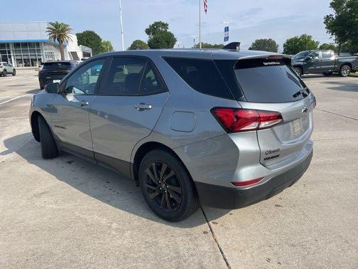 Sterling Gray Metallic 2024 Chevrolet Equinox LS