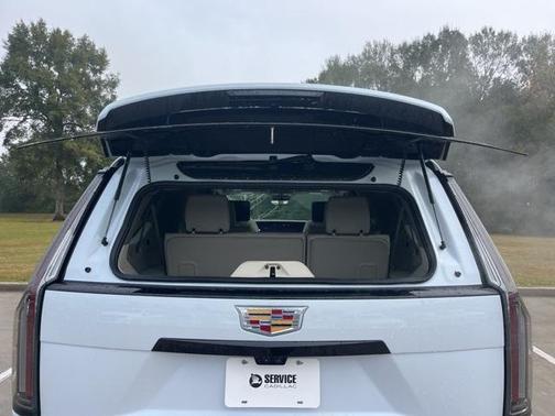 2026 Cadillac Escalade ESV Platinum Sport