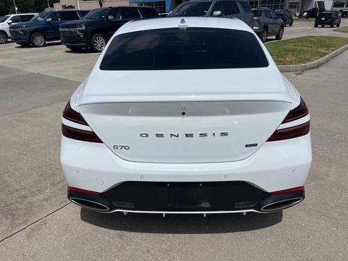 2022 Genesis G70 3.3T