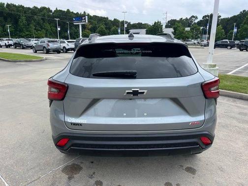 Sterling Gray Metallic 2026 Chevrolet Trax 2RS