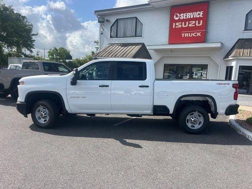 Summit White 2026 Chevrolet Silverado 2500 WT