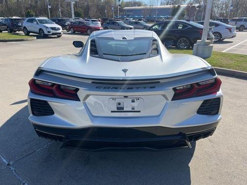 2026 Chevrolet Corvette Stingray w/2LT