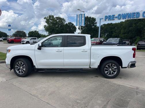 Summit White 2024 Chevrolet Silverado 1500 LT