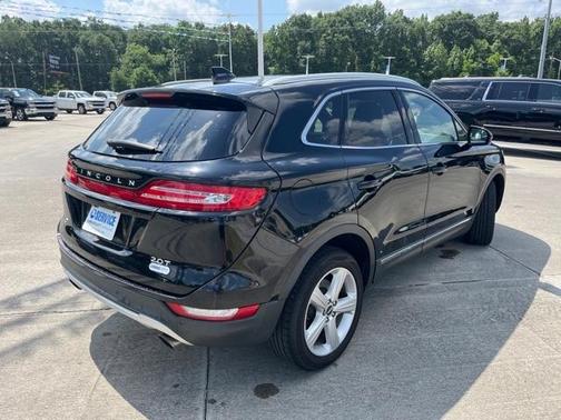 Photo 3 of 42 of 2017 Lincoln MKC Premiere