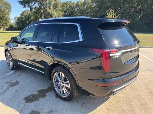 2025 Cadillac XT6 Premium Luxury FWD