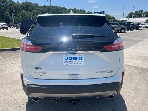 Photo 4 of 46 of 2020 Ford Edge Titanium