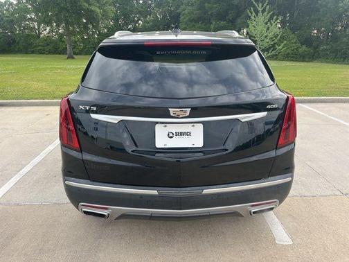 Stellar Black Metallic 2020 Cadillac XT5 Premium Luxury