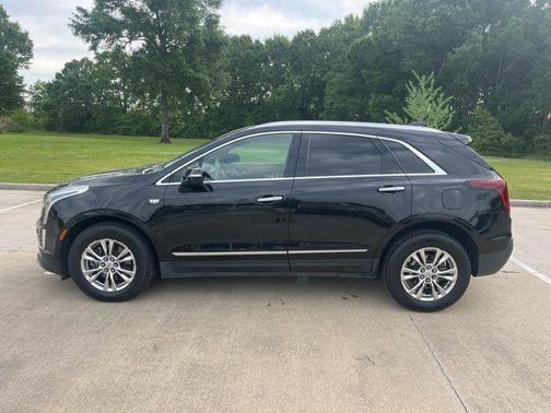 Stellar Black Metallic 2020 Cadillac XT5 Premium Luxury