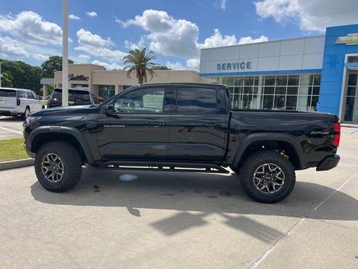 Black 2026 Chevrolet Colorado ZR2