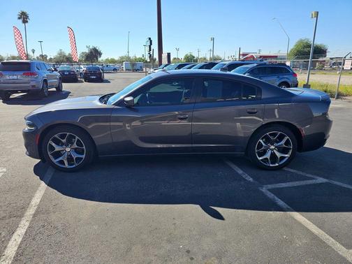 2016 Dodge Charger SXT