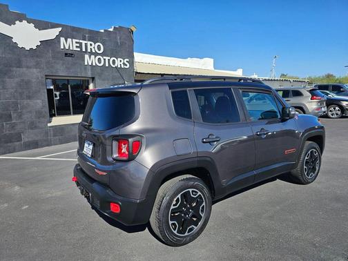 2016 Jeep Renegade Trailhawk