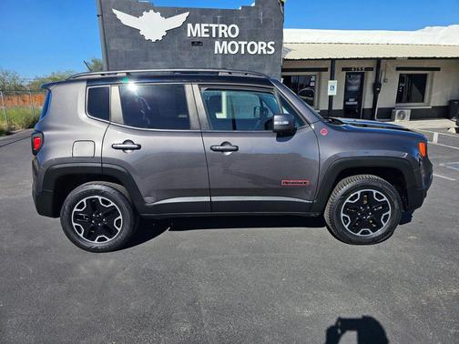 2016 Jeep Renegade Trailhawk
