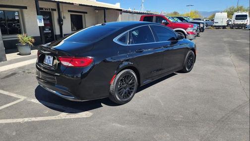 2016 Chrysler 200 Limited