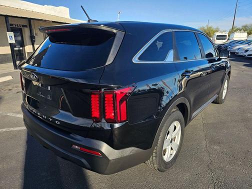 2021 Kia Sorento LX