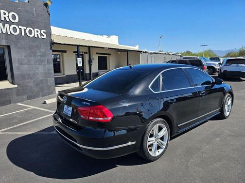 2015 Volkswagen Passat 1.8T Auto SEL Premium