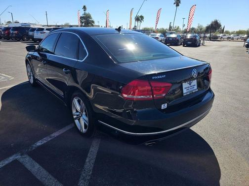 2015 Volkswagen Passat 1.8T Auto SEL Premium