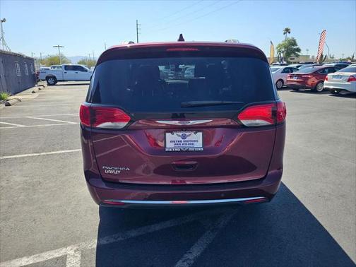 2020 Chrysler Pacifica Touring L