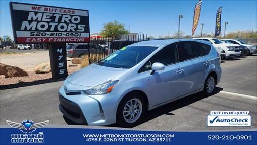 2016 Toyota Prius v Three