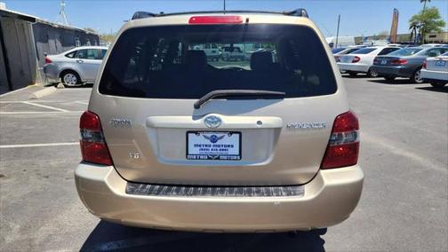 2004 Toyota Highlander Base