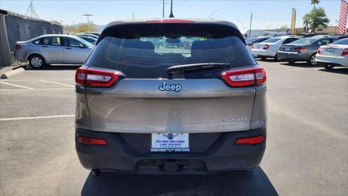 2016 Jeep Cherokee Sport