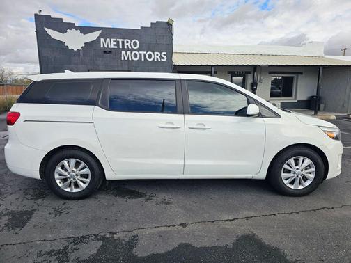 2018 Kia Sedona L
