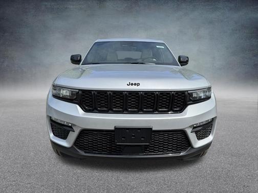 Silver Zynith 2025 Jeep Grand Cherokee Limited