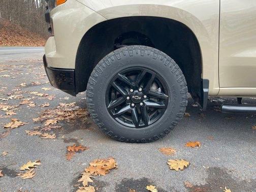 2022 Chevrolet Silverado 1500 Custom Trail Boss