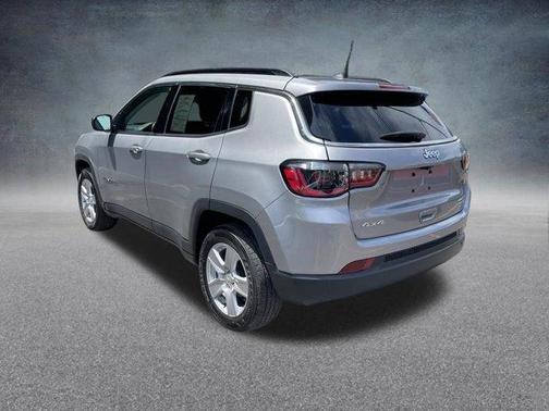 Billet Silver Metallic Clearcoat 2022 Jeep Compass Latitude
