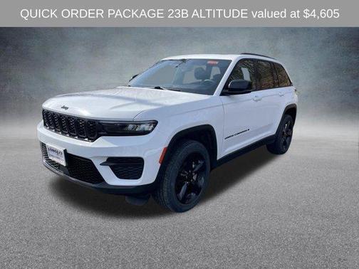 Bright White Clearcoat 2023 Jeep Grand Cherokee Altitude