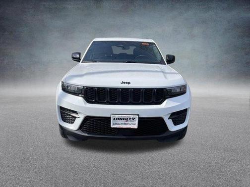 Bright White Clearcoat 2023 Jeep Grand Cherokee Altitude