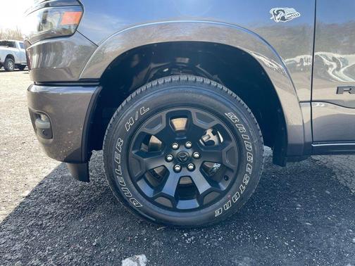 Granite Crystal Clearcoat Metallic 2026 RAM 1500 Big Horn/Lone Star