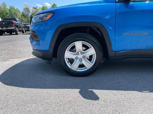 Laser Blue 2022 Jeep Compass Latitude