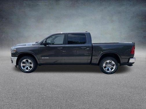 Granite Crystal Clearcoat Metallic 2026 RAM 1500 Big Horn/Lone Star