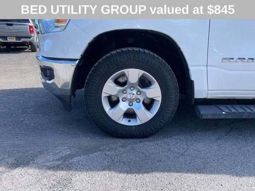 Bright White Clearcoat 2020 RAM 1500 Big Horn