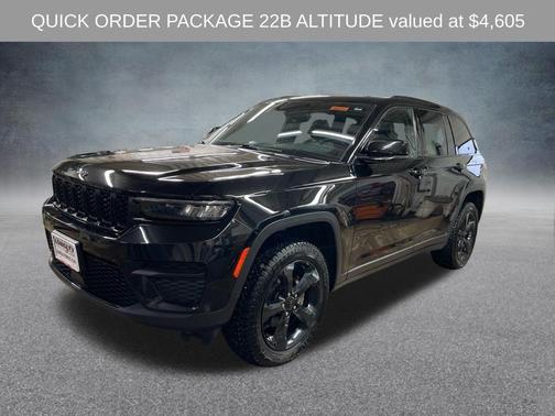 Diamond Black 2023 Jeep Grand Cherokee Altitude