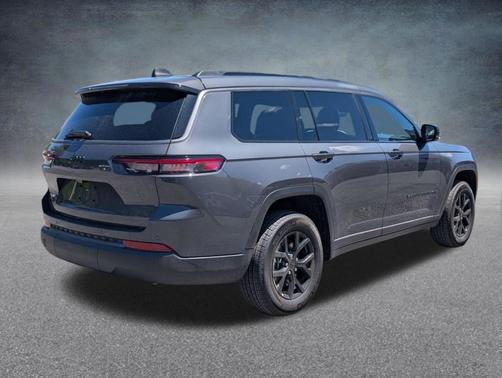 Metallic 2026 Jeep Grand Cherokee L Laredo