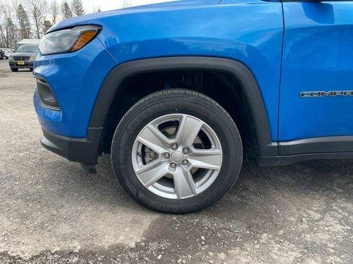 Laser Blue 2022 Jeep Compass Latitude