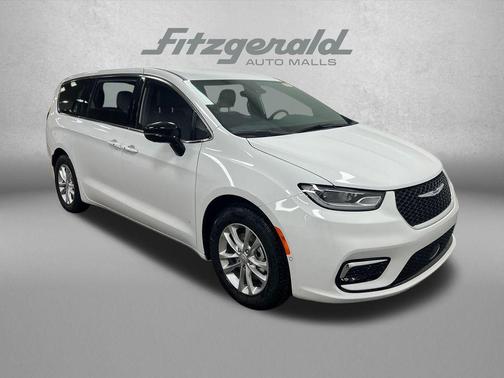 2026 Chrysler Pacifica L