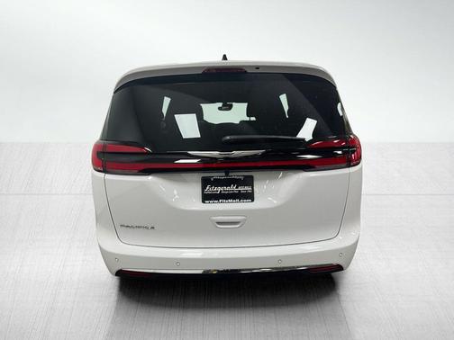 2026 Chrysler Pacifica L