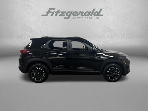 Mosaic Black Metallic 2023 Chevrolet Trailblazer LT